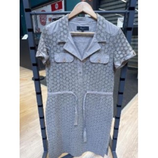 Robe un jour ailleurs,...