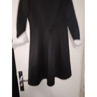Robe noire col blanc M 