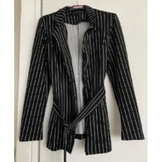 Veste rayée noire et...