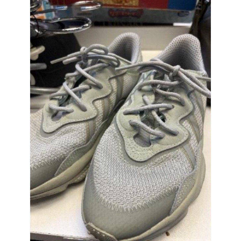 Basket adidas taille38 2/3