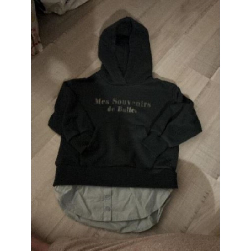 Pull à capuche avec chemise intégré ZARA taille 6 ans 
