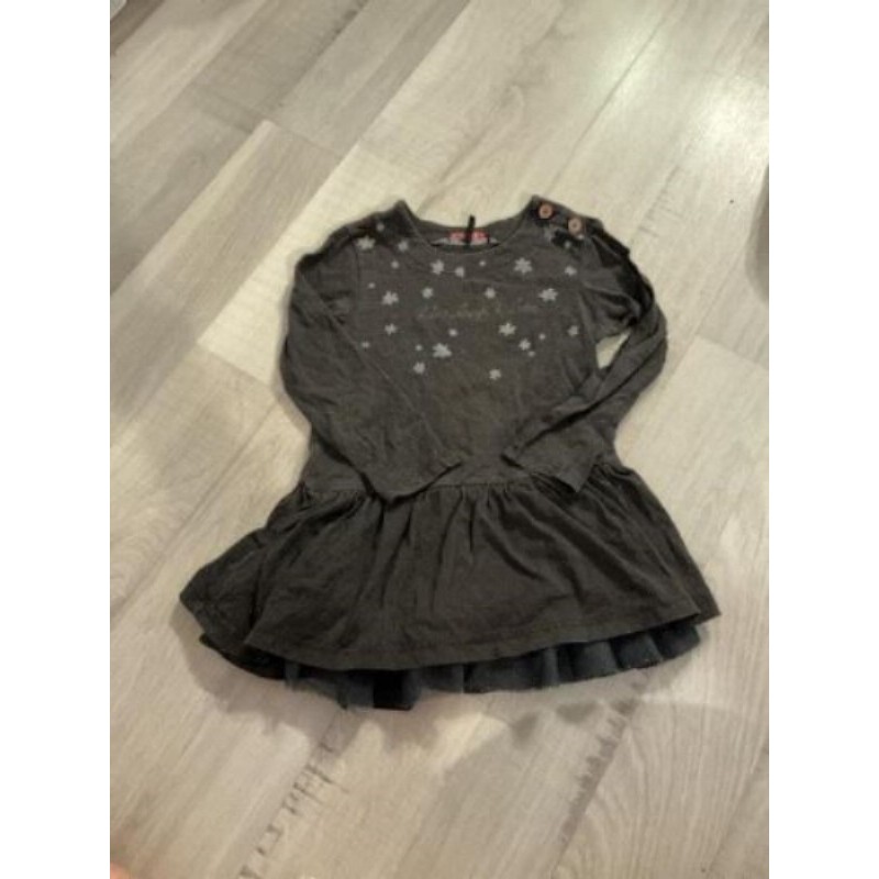 Robe grise foncée IKKS taille 3 ans avec motifs étoiles et bas doublure tulle 