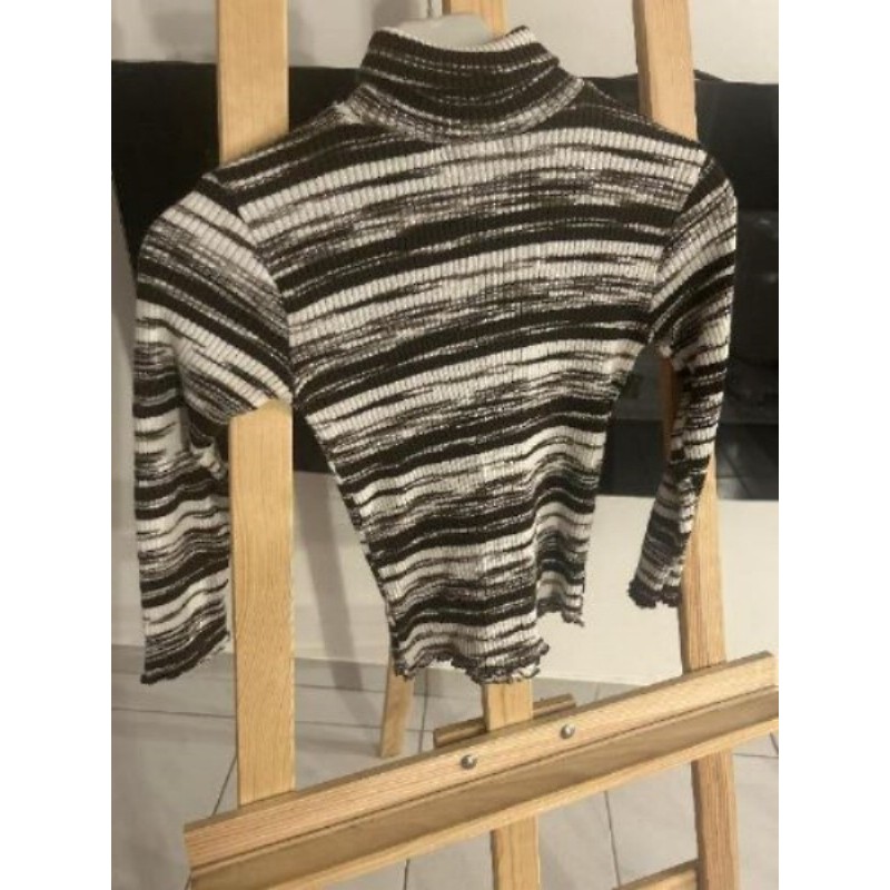 Pull col roulé marron et blanc à rayures 