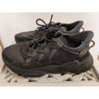 Basket Adidas Ozweego gris...