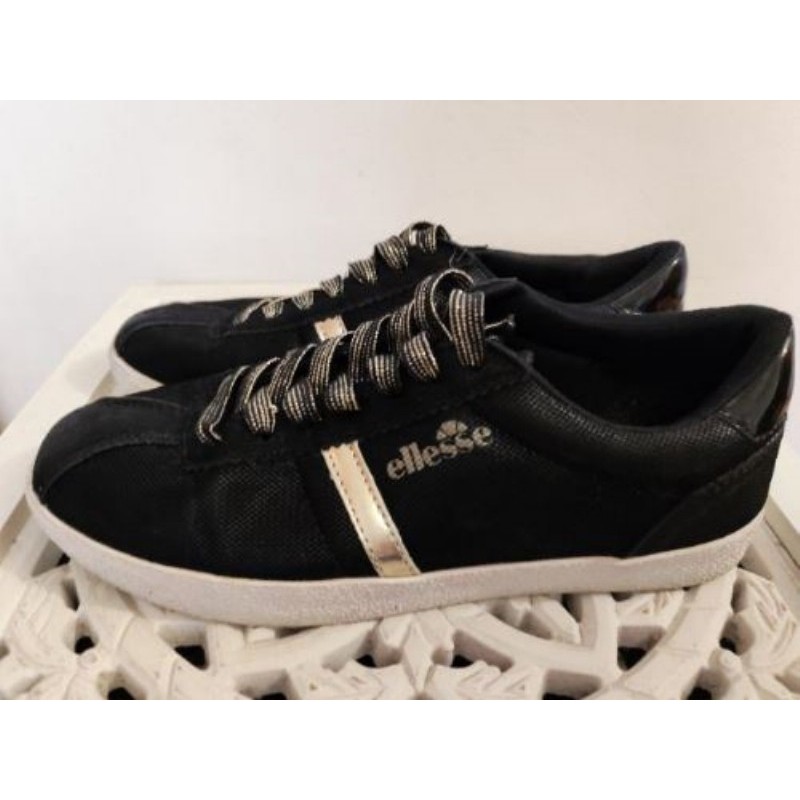 Basket Ellesse noir doré 37