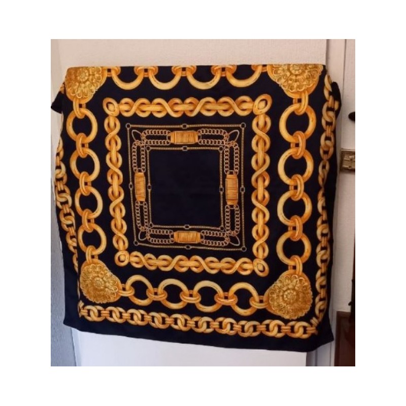 foulard carré motif noir et or