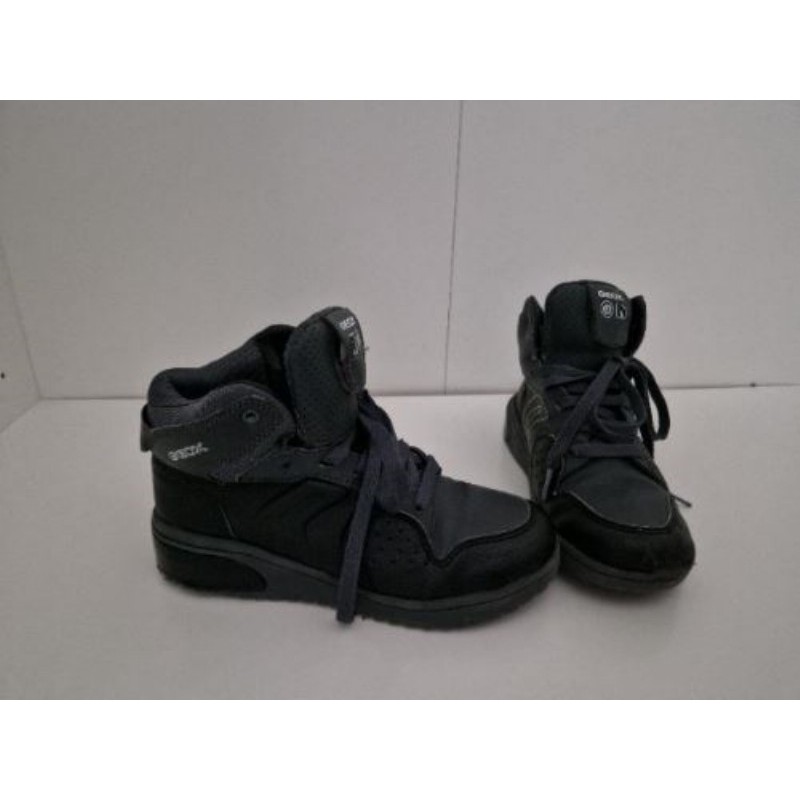 Basket Geox taille 33 tb etat