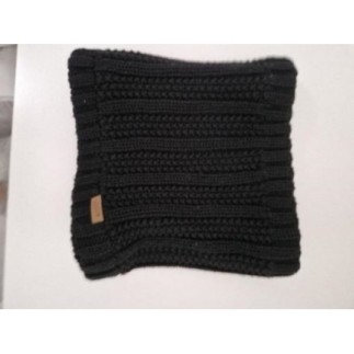 Cache cou c&a noir neuf