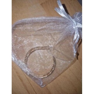 Boucle d'oreille neueves