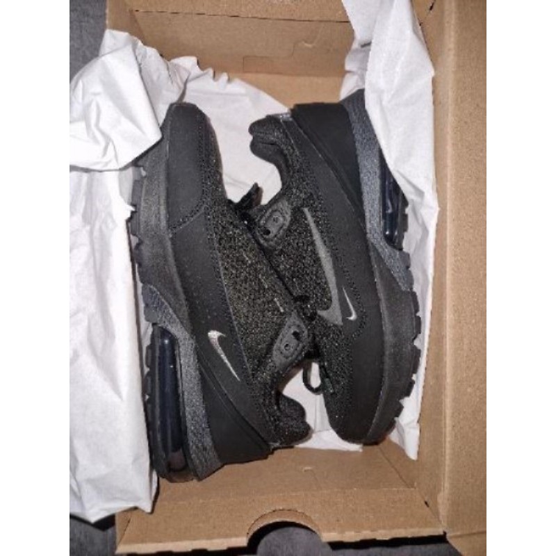 Basket nike taille 38 neuves