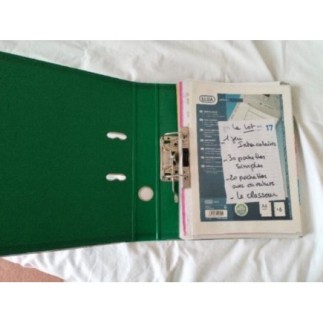 Grand classeur avec...