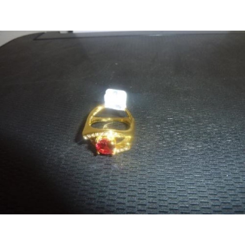 bague élégante zirko Rouge synth  plaqué T 9  