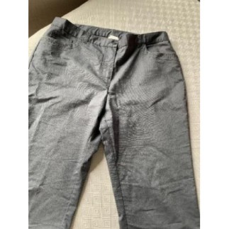 Pantalon femme gris T 44...