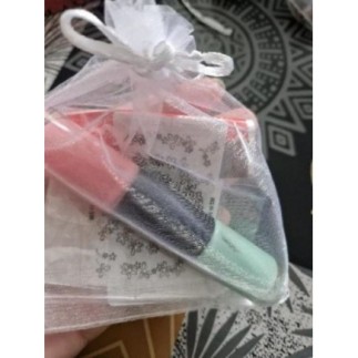 Vernis à ongles et...