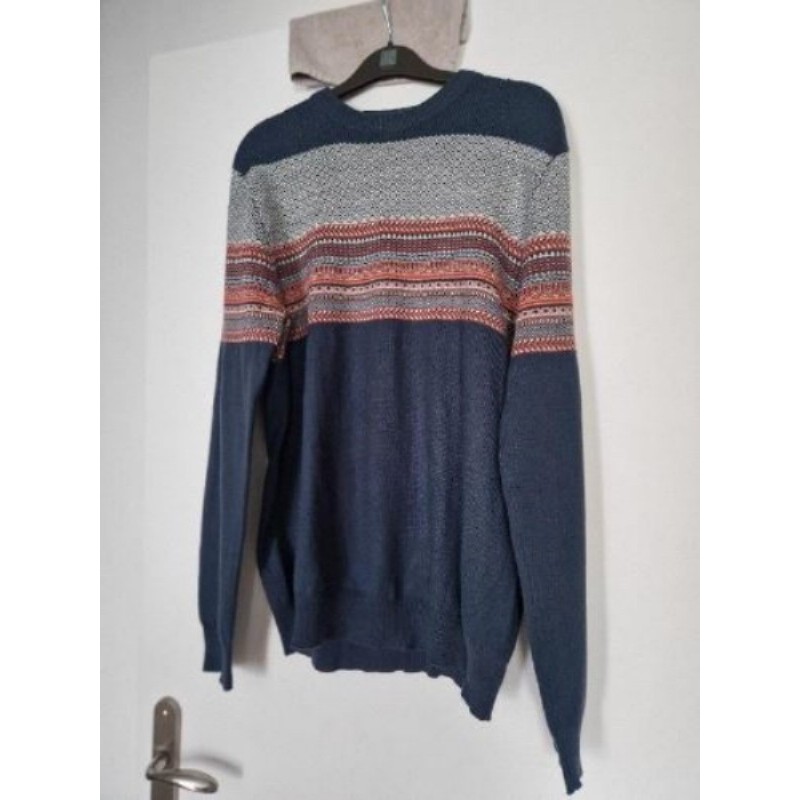 Pull motifs jacquard 