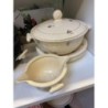 Soupière + saucière + 4 assiettes creuses 