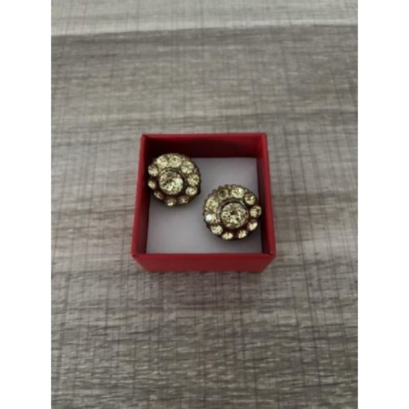 Bijoux -  Boucles d’oreilles à pince dorée 