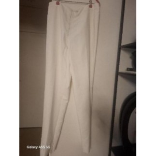 Pantalon blanc , UN JOUR...