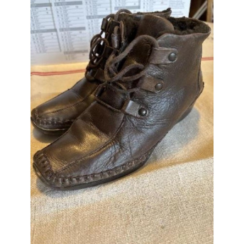 Bottine marron tout cuir T36
