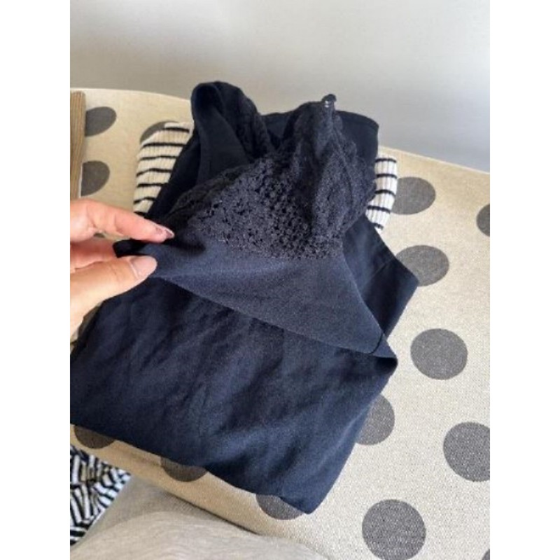 Blouse bleu marine (prix d’origine: 175€)