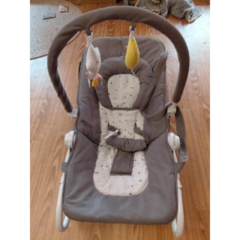 Transat gris+ arc avec 2 jouets+ oreiller bébé 