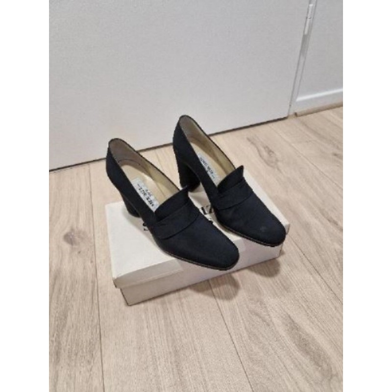 Chaussures noires neuves