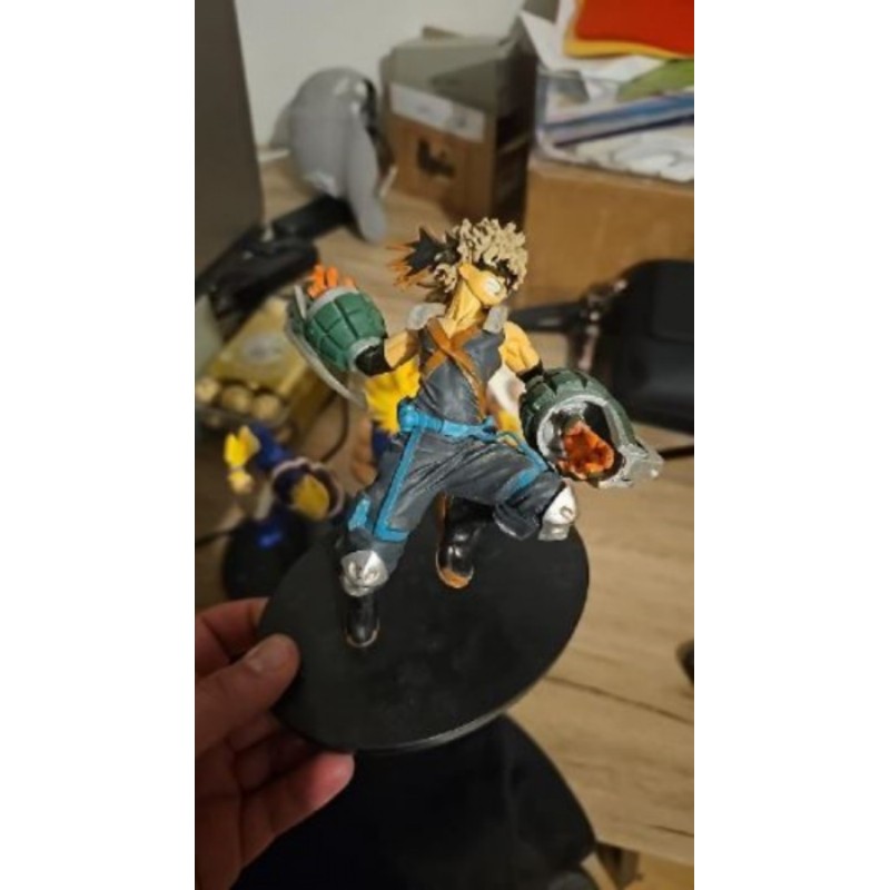 MY HERO ACADEMIA "BAKUGO"