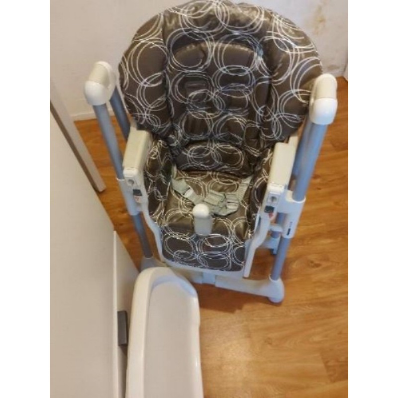 Chaisse haute pegperego 