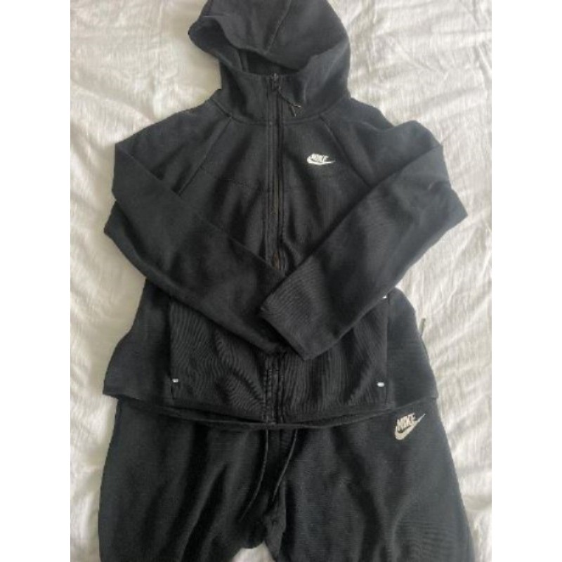 Ensemble deux pièces Survêtement Nike noir taille S 