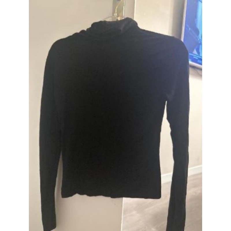 Col roulé noir taille s