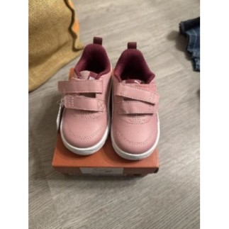 Basket rose puma taille 21...