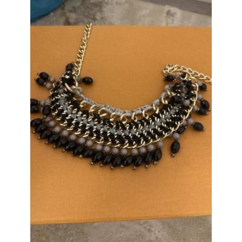 Collier noir et gris 