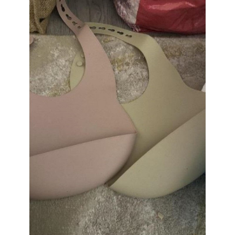 Lot bavoir rose et beige 