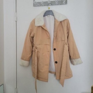 MANTEAU BEIGE 7ANS