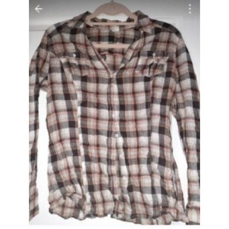 Chemise à carreaux...