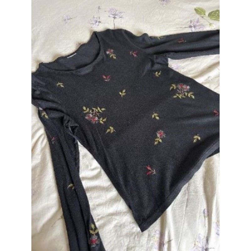 TEE shirt noir T2 brodé fleurs 
