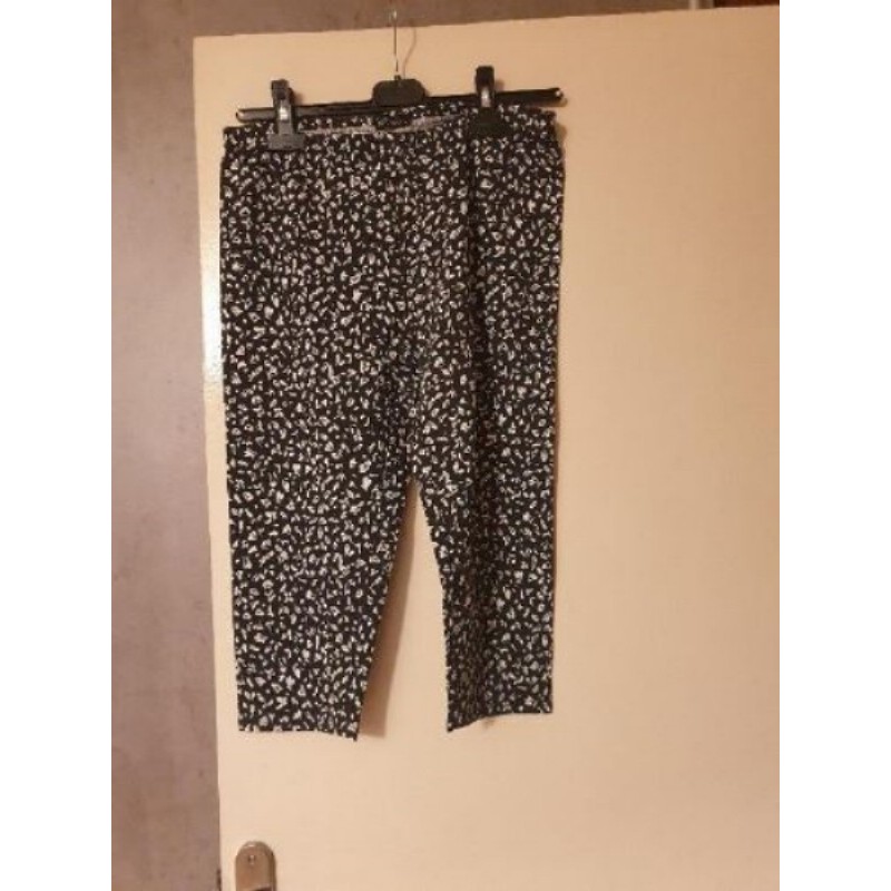 Pantacourt à motifs neuf taille L