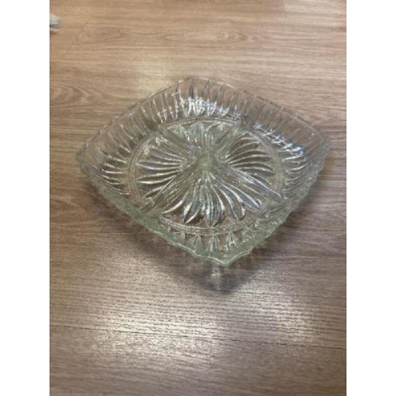 Plat apéritif en verre