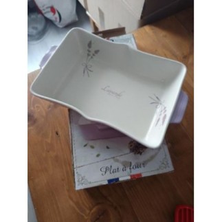 Plat à four couleur lavande 