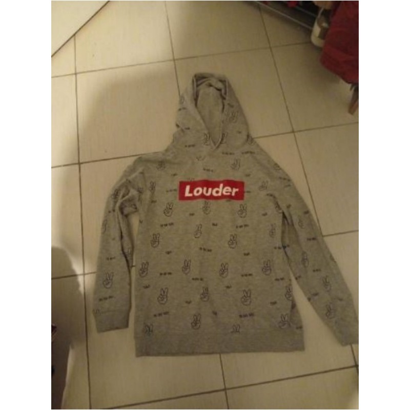 Sweat à capuche gris  11-12 ans 