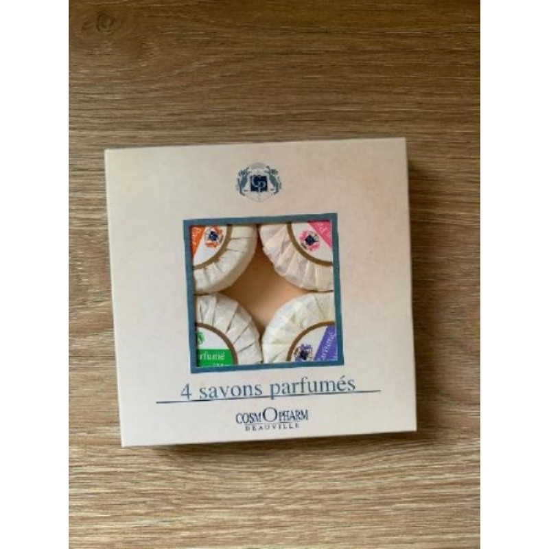 Lot de 4 savons parfumés neufs 