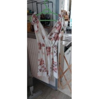Robe blanche à fleur taille 36