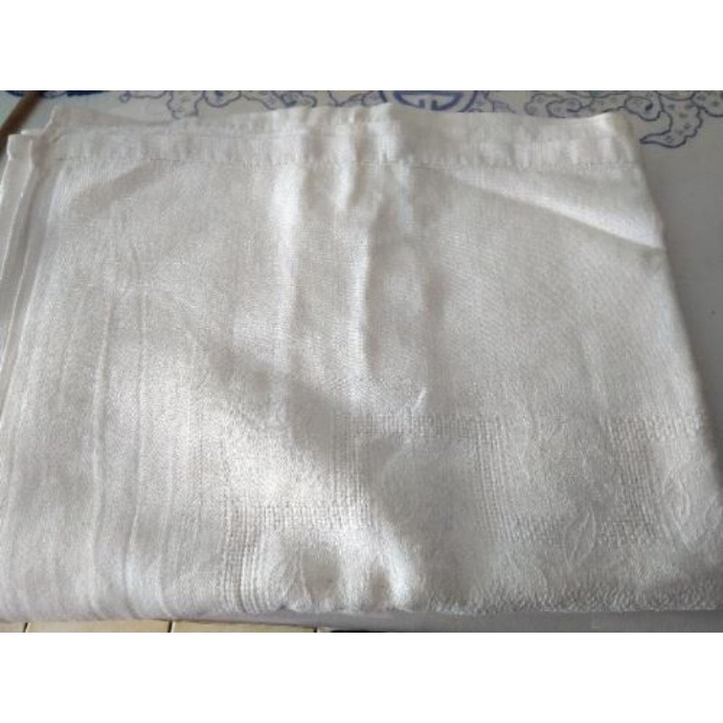 Nappe ancienne 1m76x154