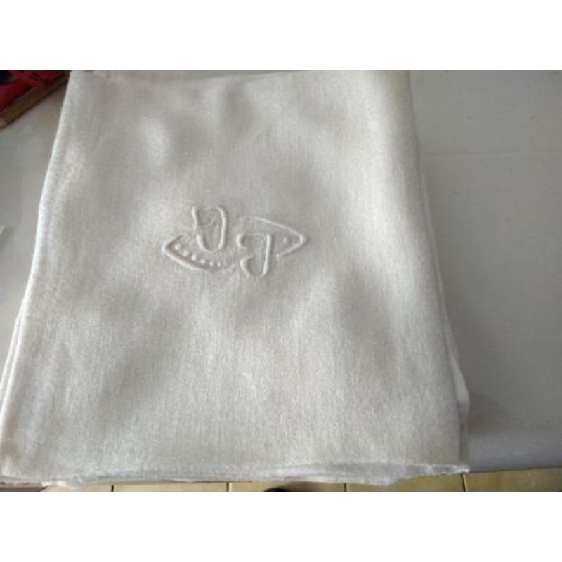 Lot de 12 torchons avec des initiales brodé 59x66