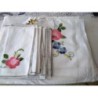 Nappe neuf brodé a fleurs 3mx1m70 plus 12 serviettes 40x38