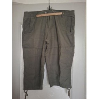 PANTACOURT KAKI TAILLE 46