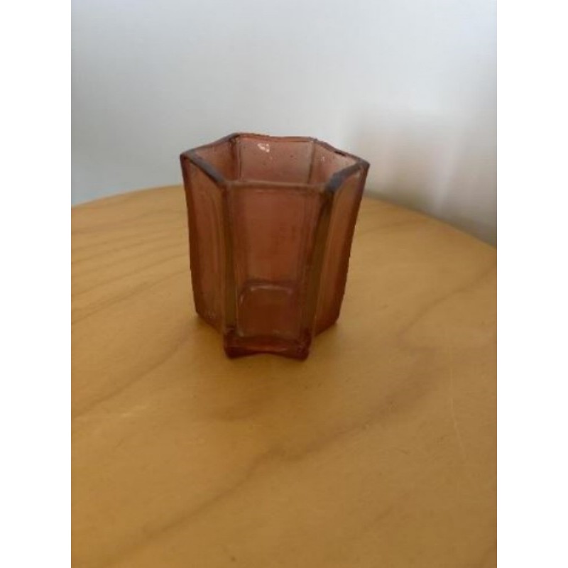 Bougeoir en verre rose