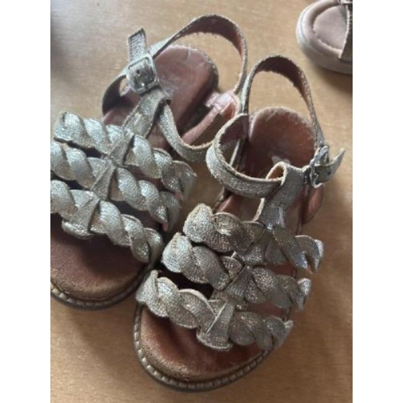 Sandales taille 27