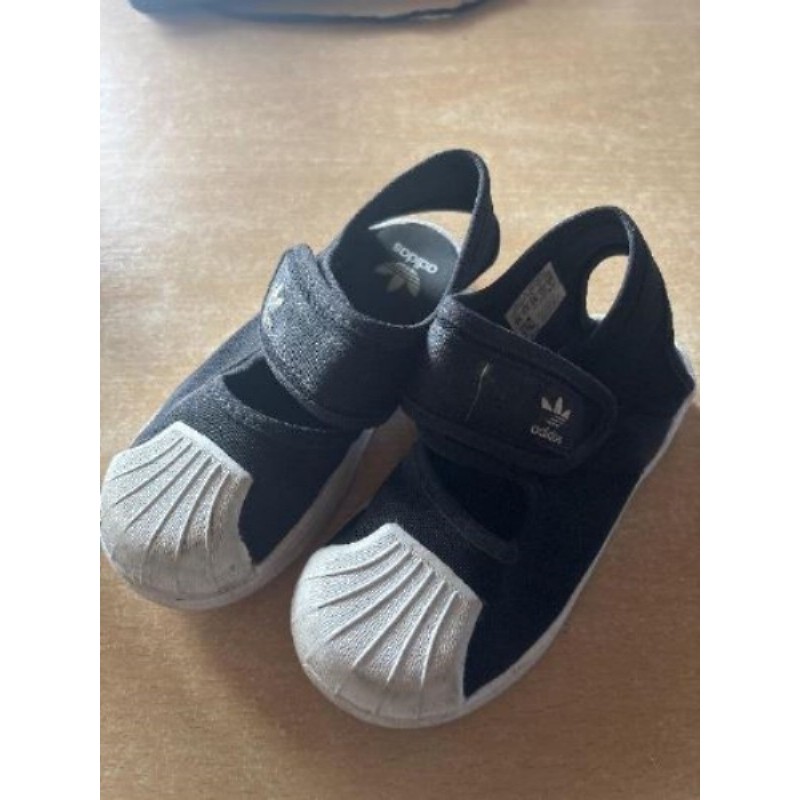 Sandales, bout fermée, noire  Adidas, taille 26