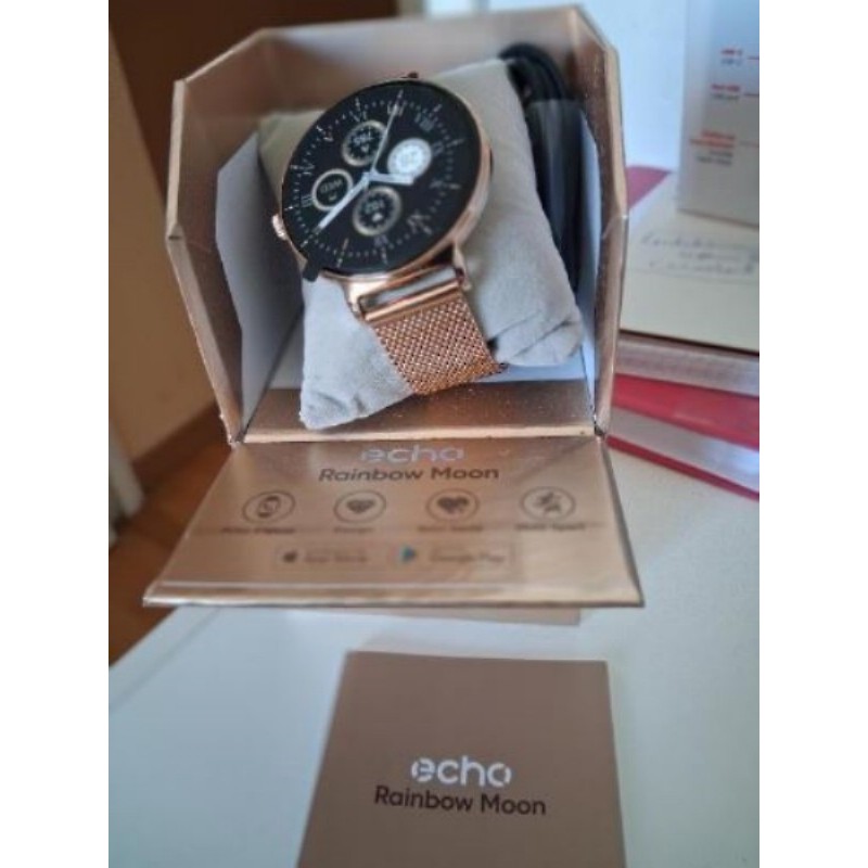 Montre connectée rose gold de marque ECHO de RAINBOW MOON